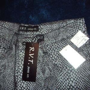 R.V.T. Jeans New w/tags SZ 8 ~ Mis-Marked 11/12